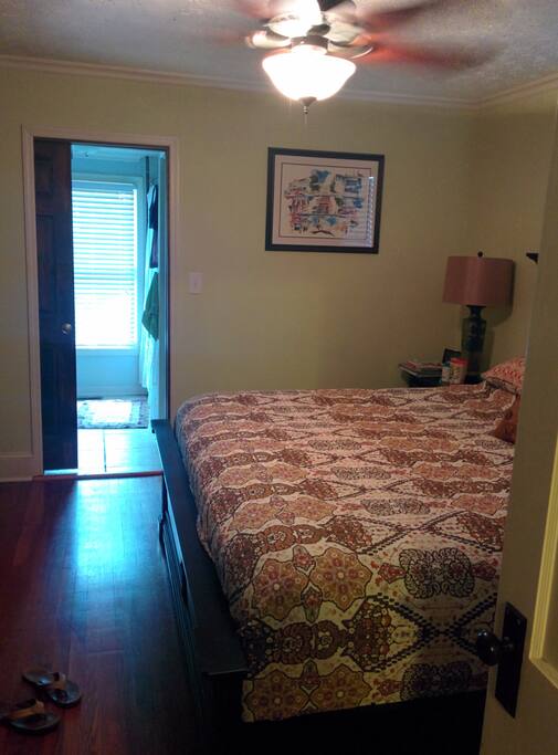 Master Bedroom. King Bed, attached Bathroom.
