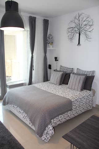 Elegant & cozy studio in Downtown Dubai