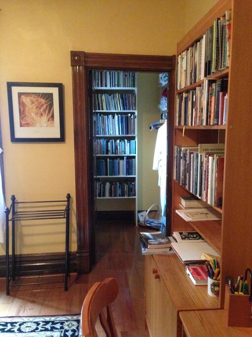 O'Keefe room and walk-in closet