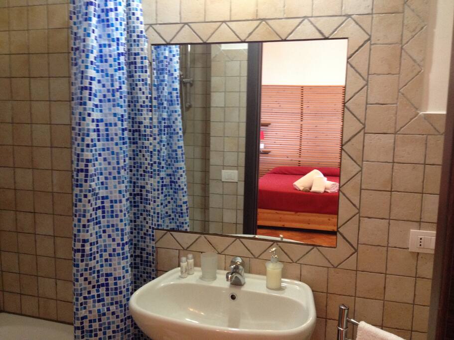 bagno con doccia