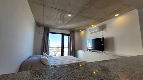 Top Airbnb: Modern Downtown Apartment with Garage en Departamento Confluencia