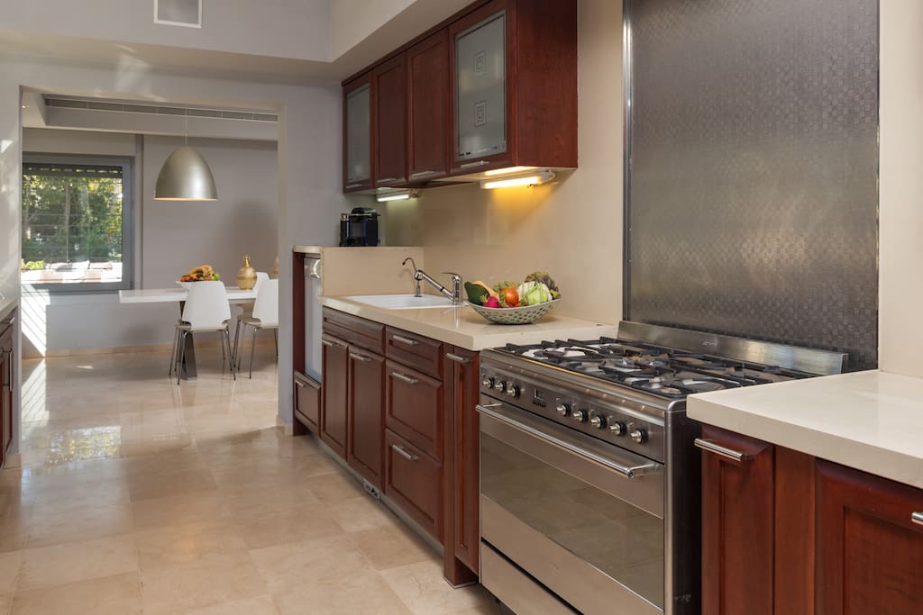 Fully Functional Kitchen