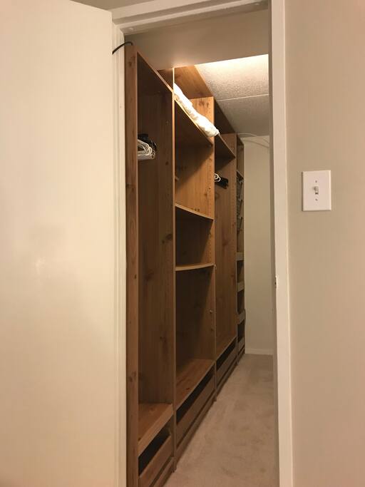 Walking closet