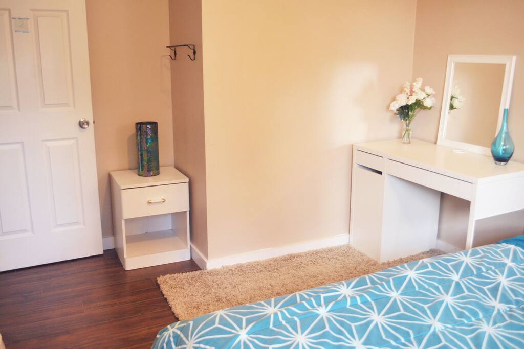 fluffy area rug , very comfortable.
will provide more comfortable if ask.
