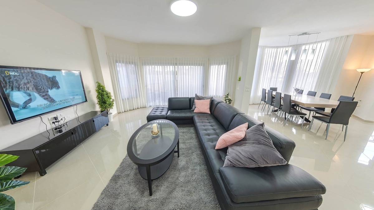 Kosher Villa by the sea ( Netanya )