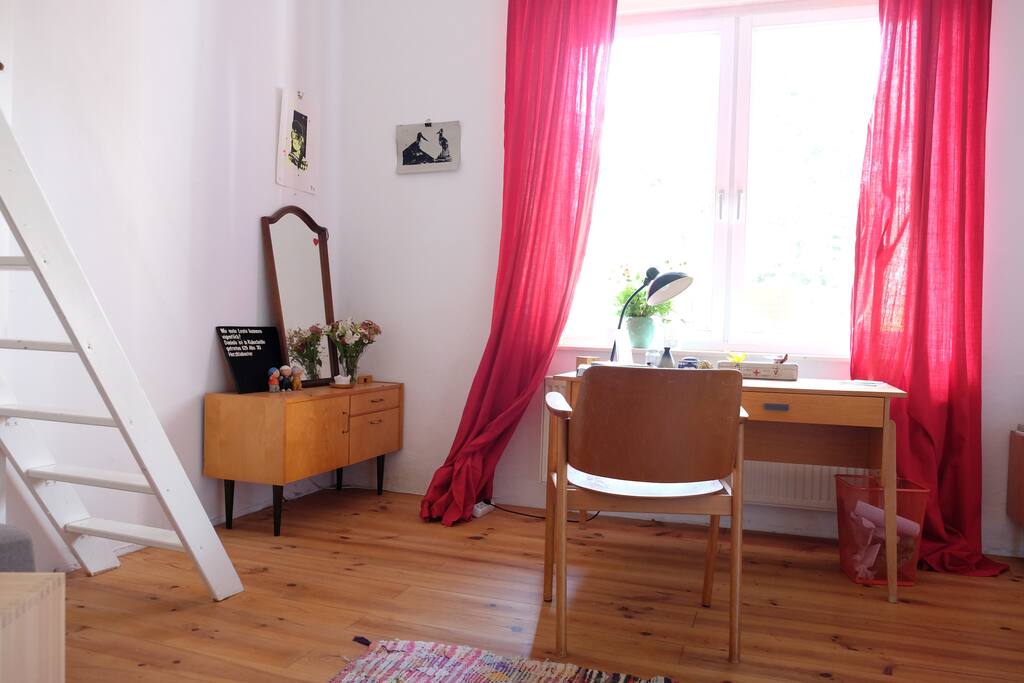 Zimmer zum Hof