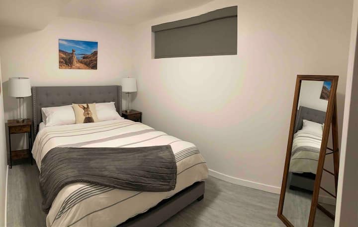 Bedroom #2- Queen Size Bed