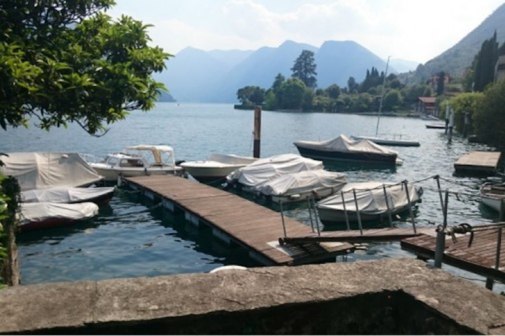 privater Bootssteg und Bootsliegeplatz (optional)