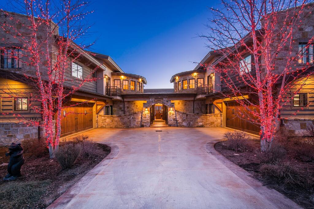 Two garages and a large driveway, room for at least 5 cars, private guarded gate, elite country club estate.