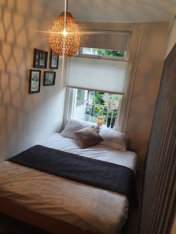 Lovely apartment at the water with a sunny balcony gallery image 4