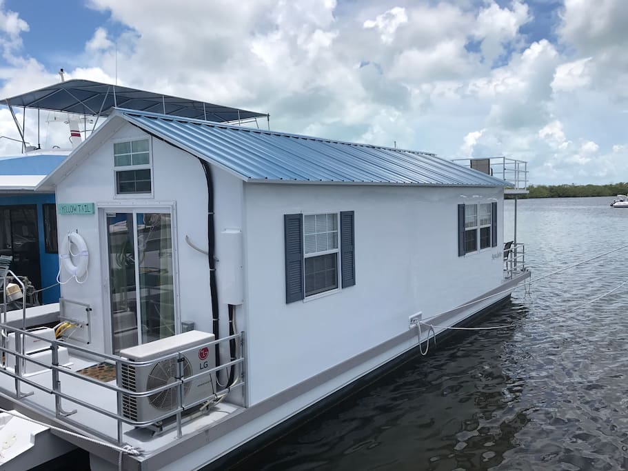 Aqua Lodge Houseboat "Yellow Tail " Boats for Rent in Tavernier
