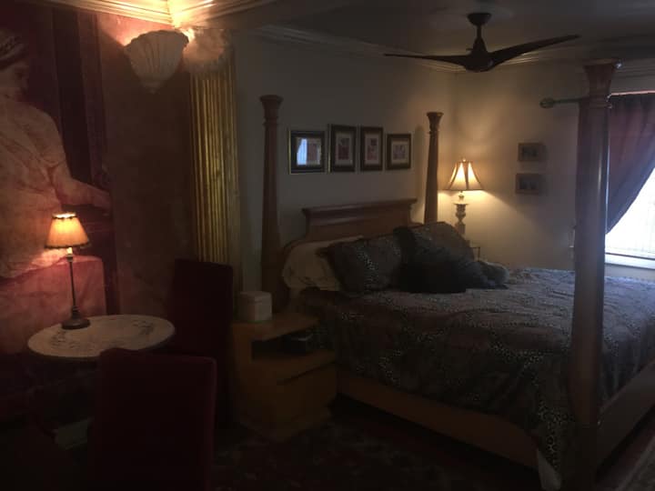 The Roman Room, room 2 Bed and breakfasts for Rent in Ocean City, New Jersey, United States