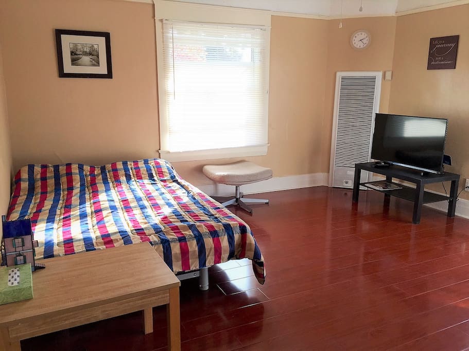 Futon unfolded (sleeps 2)