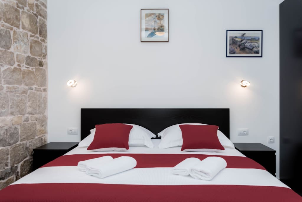Kingsize Bed