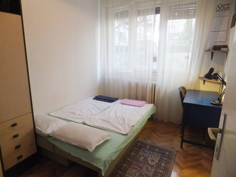 Pull-off sofa,private room , 2 people