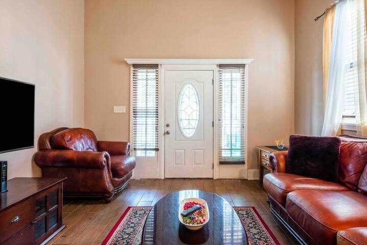 Jazz Fest Home: Jazz Under the Oaks 22-CSTR-12378 gallery image 3