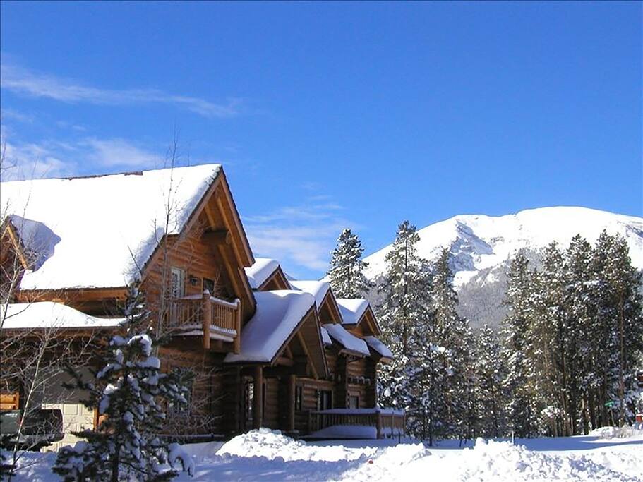 7 decks, views in every room, all resorts 10-30 minutes, shuttle bus