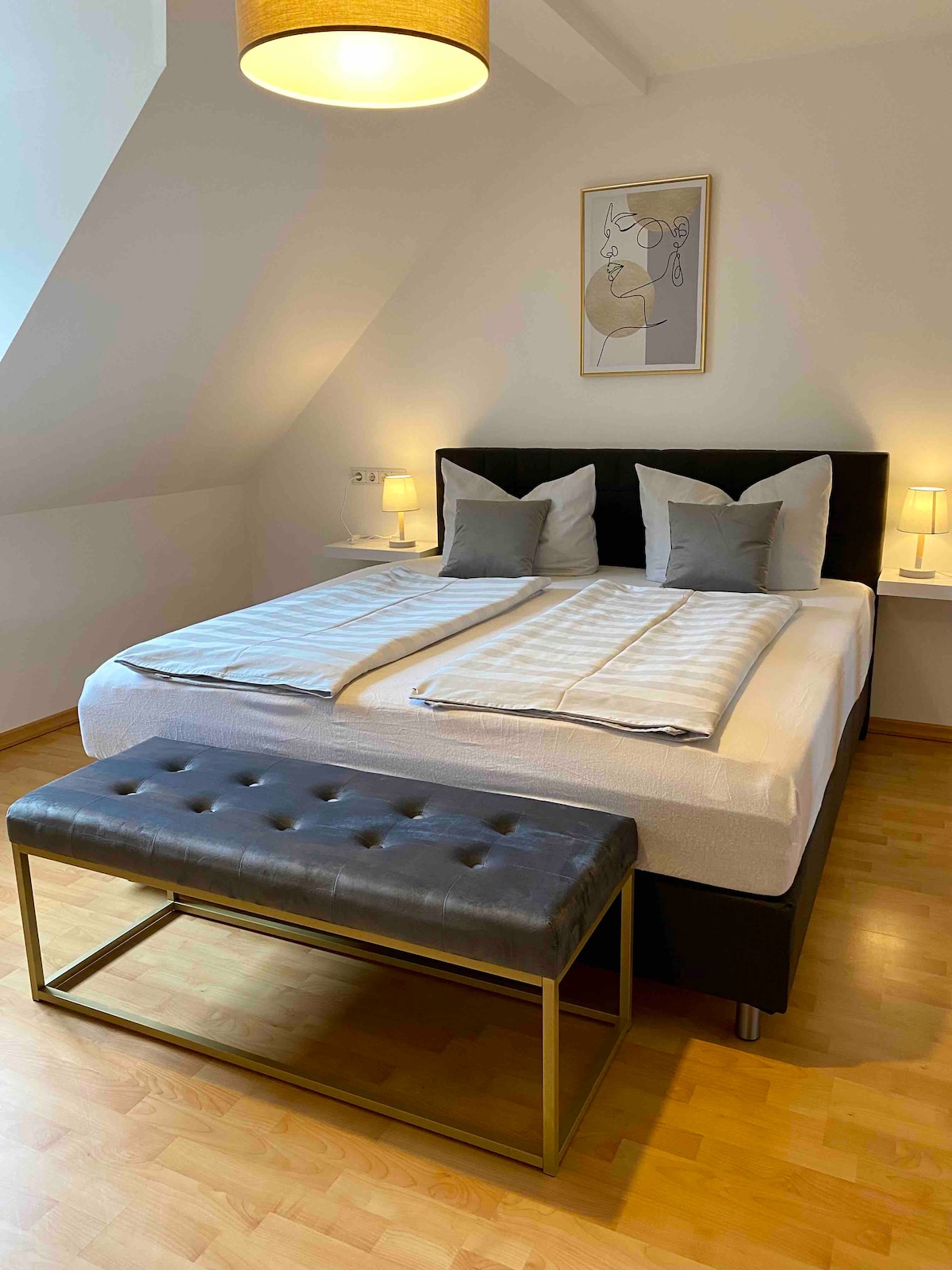 Onlangs gerenoveerde slaapkamer (1)