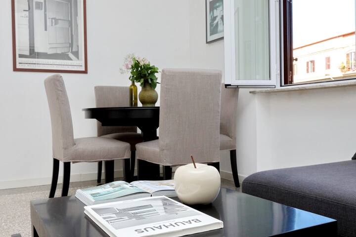 Piazza Capponi Cozy apt St. Peter gallery image 3