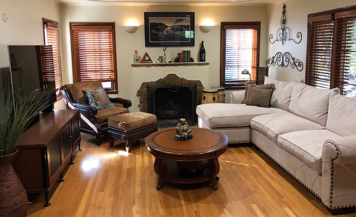 Charming Willow Glen Home With Spacious Yard - Los Gatos, CA