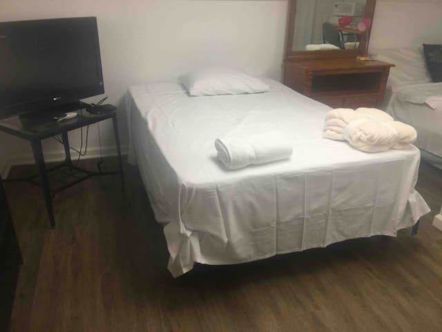 Airbnb Vineland Vacation Rentals Places To Stay New