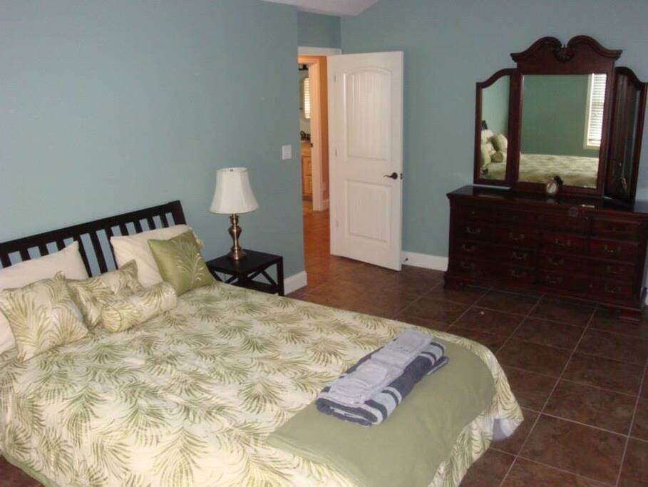 2nd Bedroom