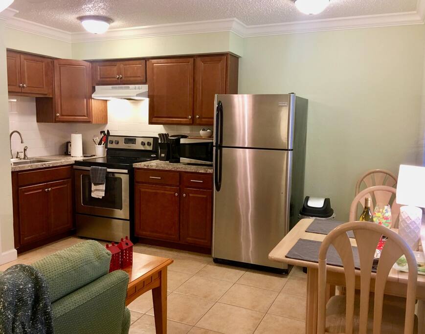 Kitchen and Dinette