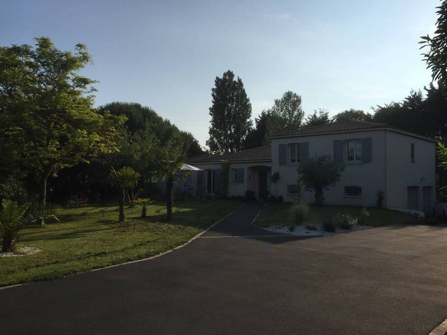 Maison de face autre vue.