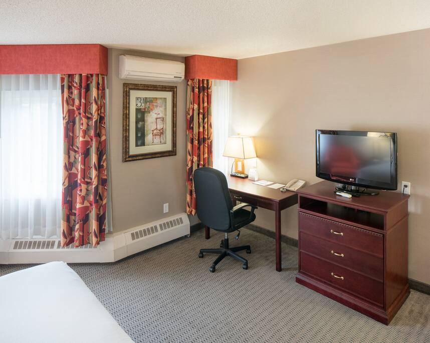 Work desk and TV in private room