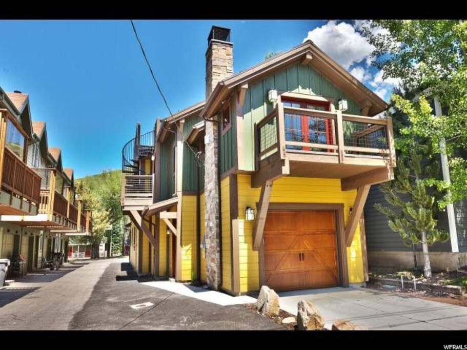 Rear and entry to 2 car Garage