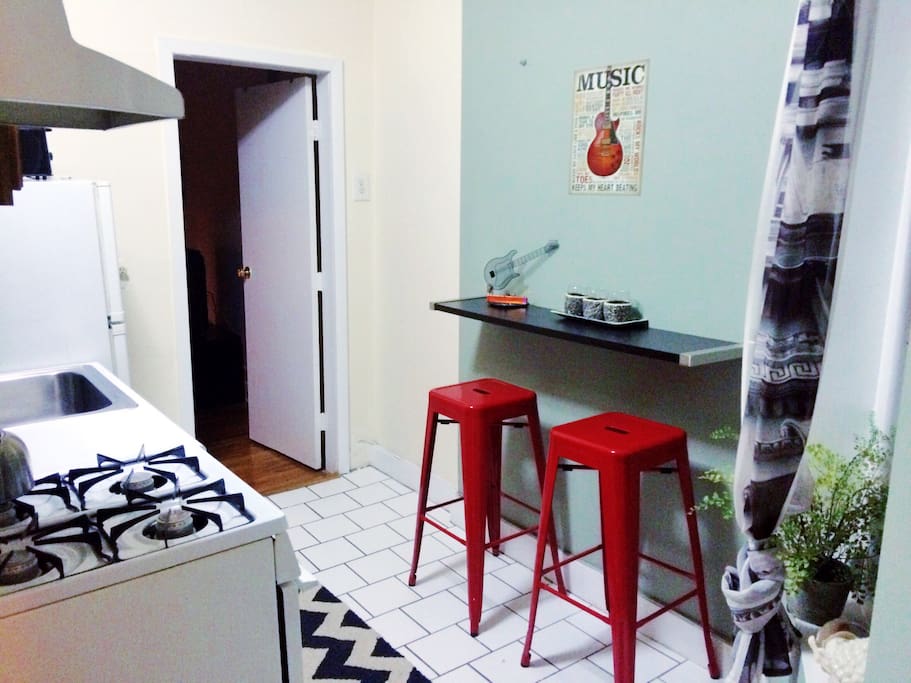 Clean and Stylish Kitchen