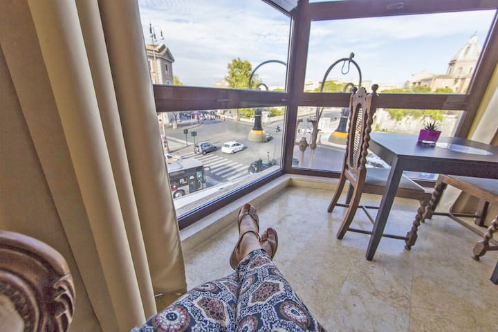 BigFamilyFlats-Sistine Chapel – 16 pax/8 rooms gallery image 3