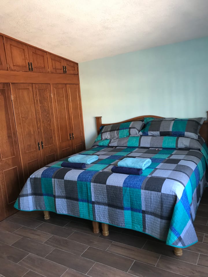 Cuarto 1/room 1