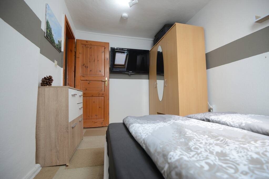 Gästezimmer mit Smart-TV
