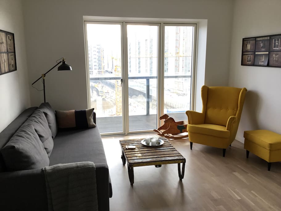 The living room and balcony towards the sea