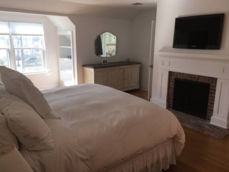 Master Bed with Harbor View