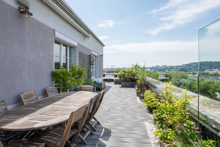 Appartement grande terrasse vue panoramique et spa gallery image 2