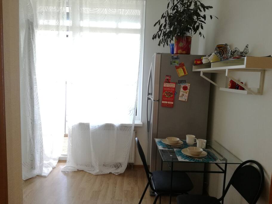 Стол