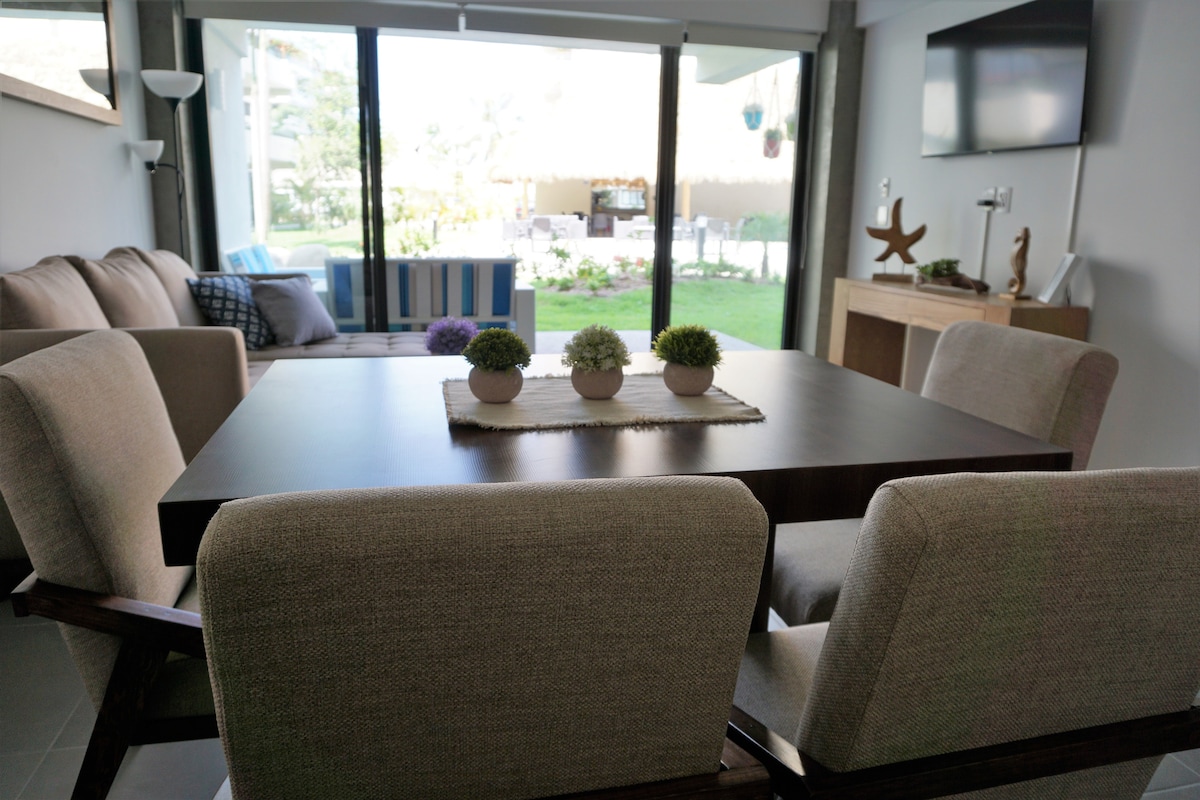 Top performing Airbnb: Luxury apartment with pool 10 minutes from the beach! in Mezcales