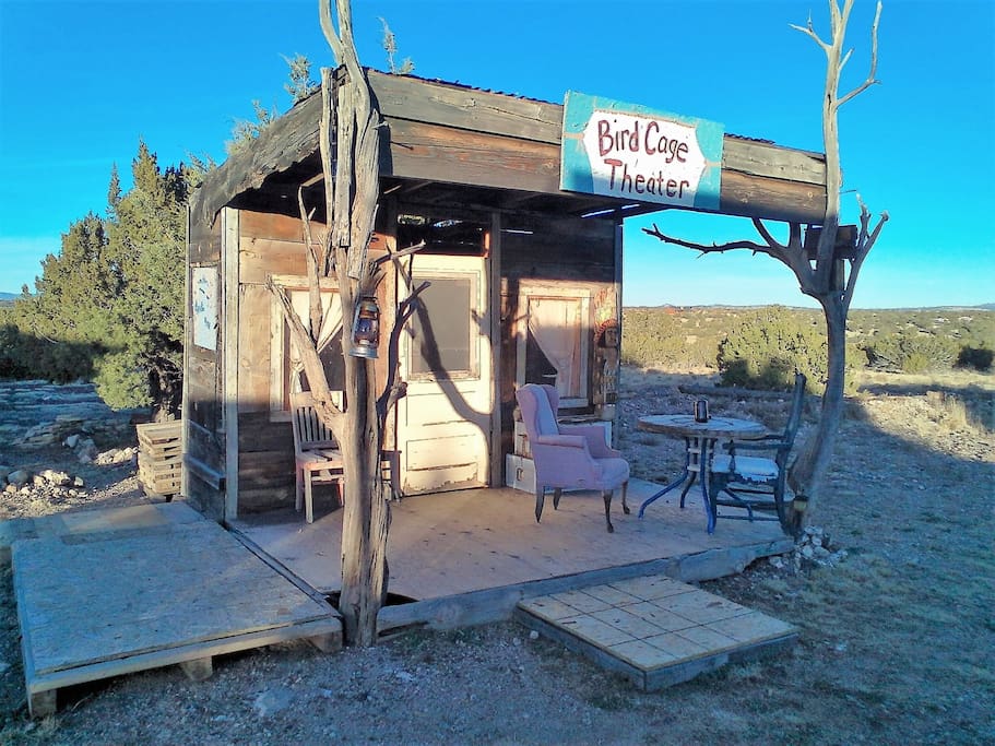 Bird Cage Theater is a great place to perform with your musical instruments even those that need electricity. Outlets inside the Theater.
TtB