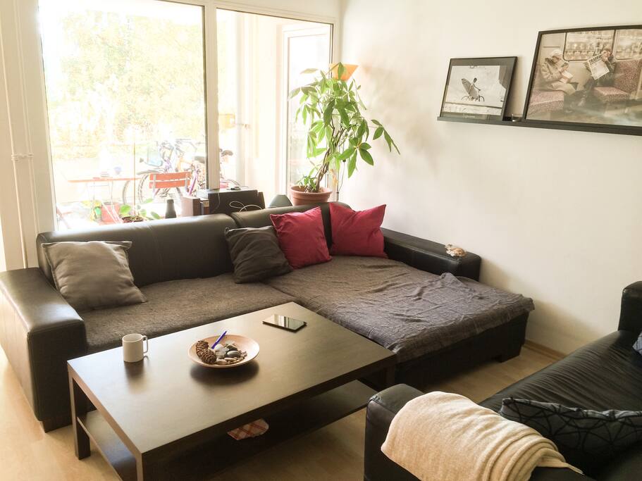 Wohnzimmer/Living Room