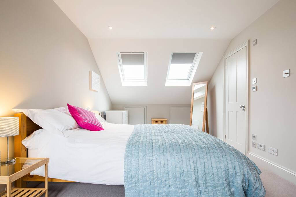 Kingsize bed