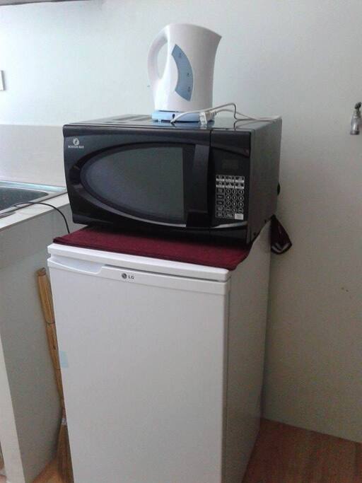 ref, microwave & kettle