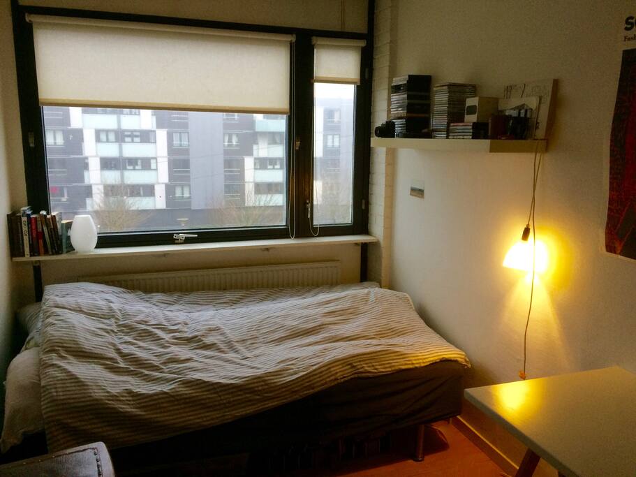 Queen size bed fit for two persons w. closet-space