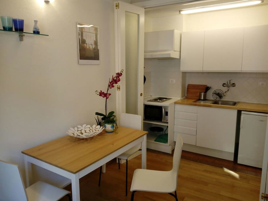 Sala e Cucinotto-Living room and cooking space