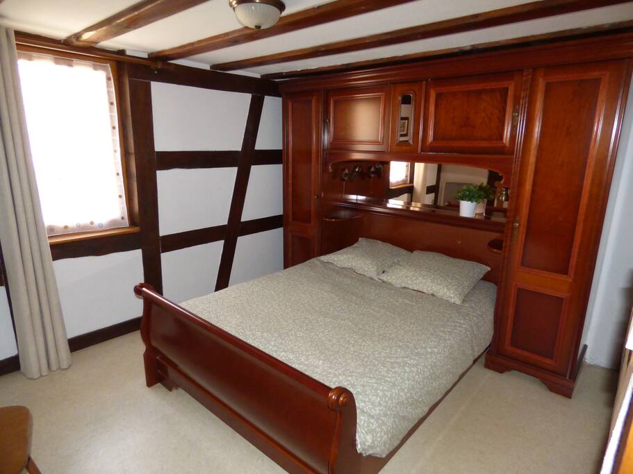 Chambre 1 avec lit double