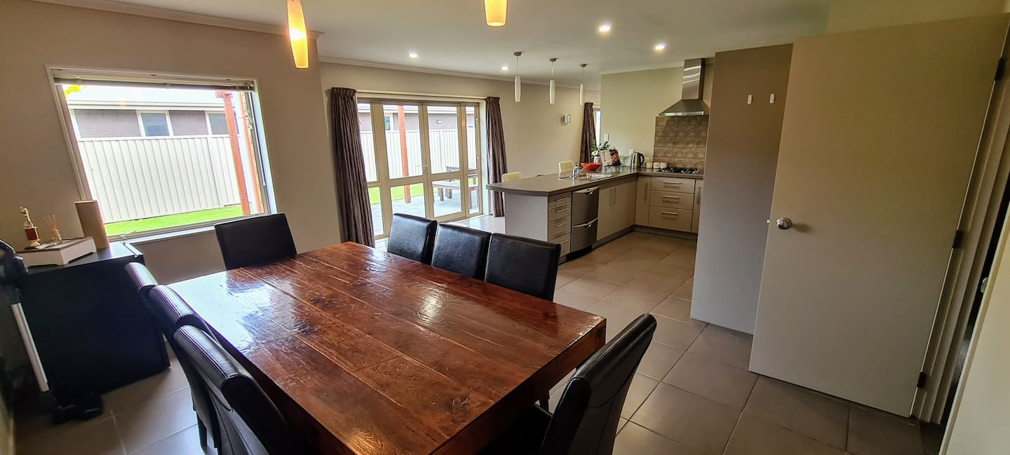 Cyclists’ Base & Relaxing Getaway In Clyde 4