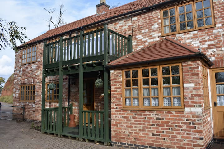 The Lock Cottage (Single Room)