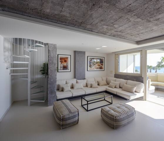 Caleta Homes managed Airbnb listing 1