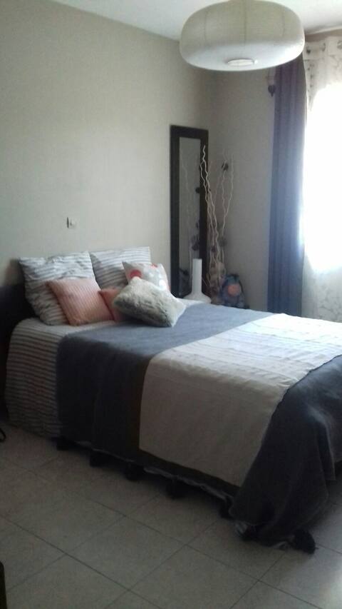 Uchaud entre nimes& montpellier nice room